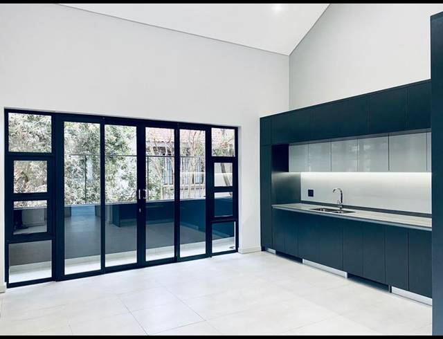 1 BEDROOM COMPLEX FOR SALE IN MENLO PARK